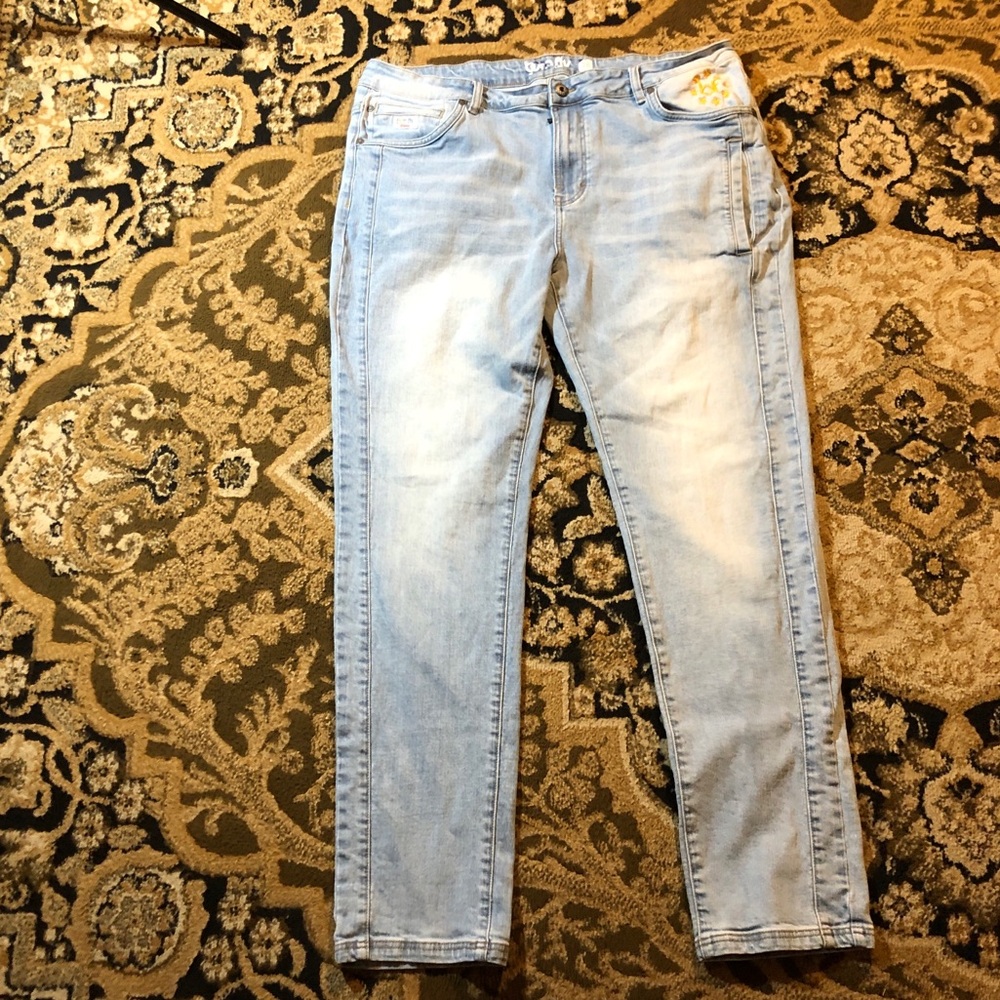 Born Fly Jeans light washed